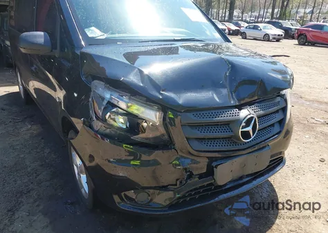 2017 Mercedes-Benz Metris из США, поврежденный, VIN WD4PG2EEXH3317441
